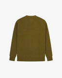 Front flat view Uskees Woodland Green fisherman’s sweater for men with focus on raglan sleeves.
