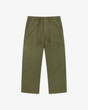 Front flat view of 5020 ripstop utility pants in ivy green. Indicating drawstring, tapered fit on the leg, deep front pockets and reinforced knee patches. 