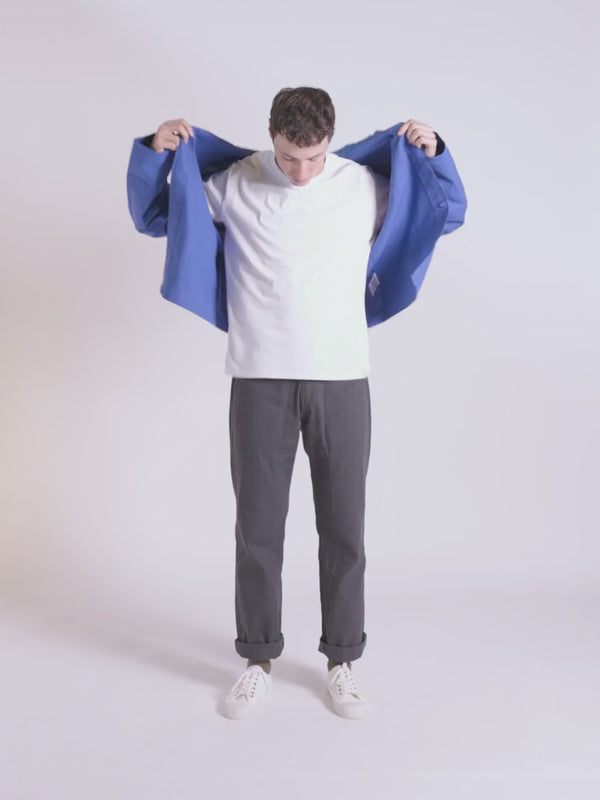 Fitting guide demonstration for the Uskees #3001 cotton overshirt.